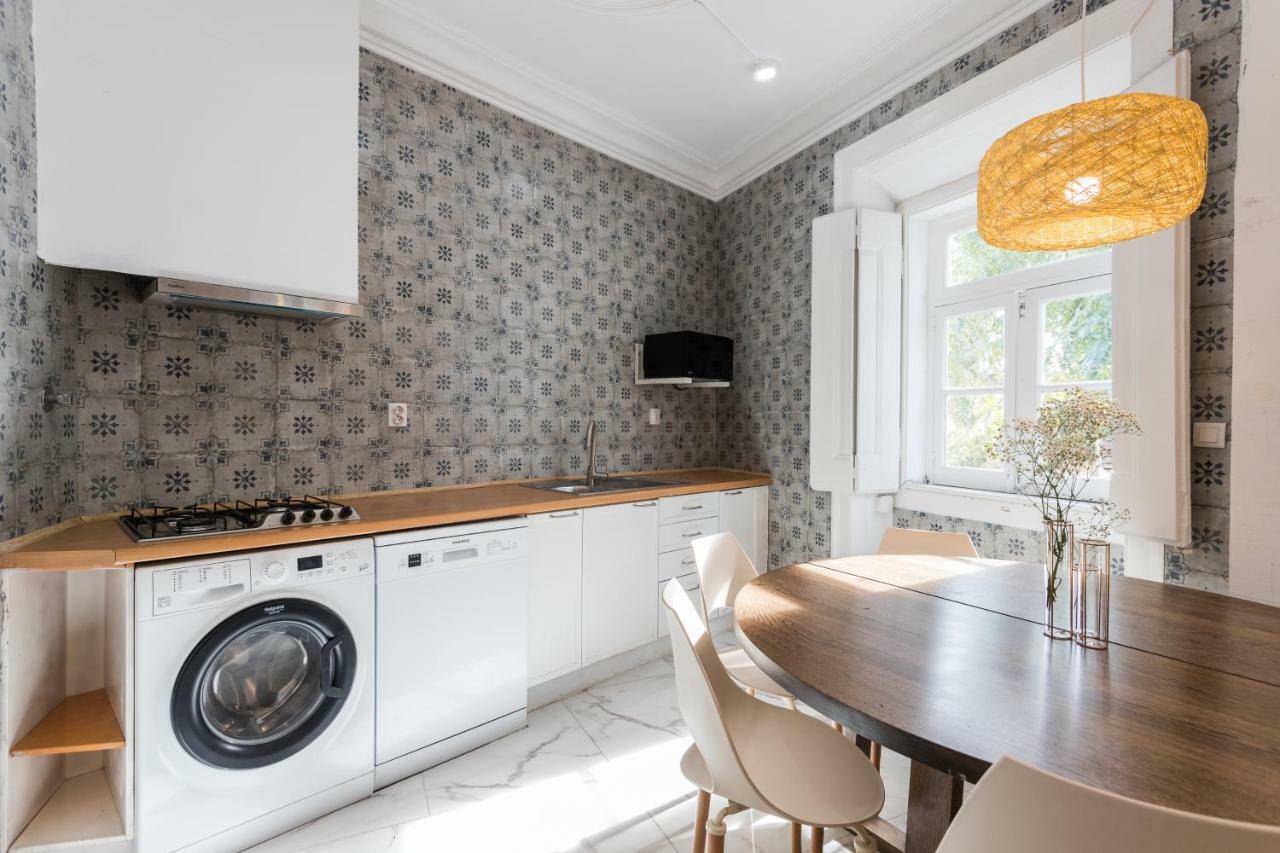 Alfama Tale Four-Bedroom Apartment W/ River View - By Lu Holidays Лісабон Екстер'єр фото